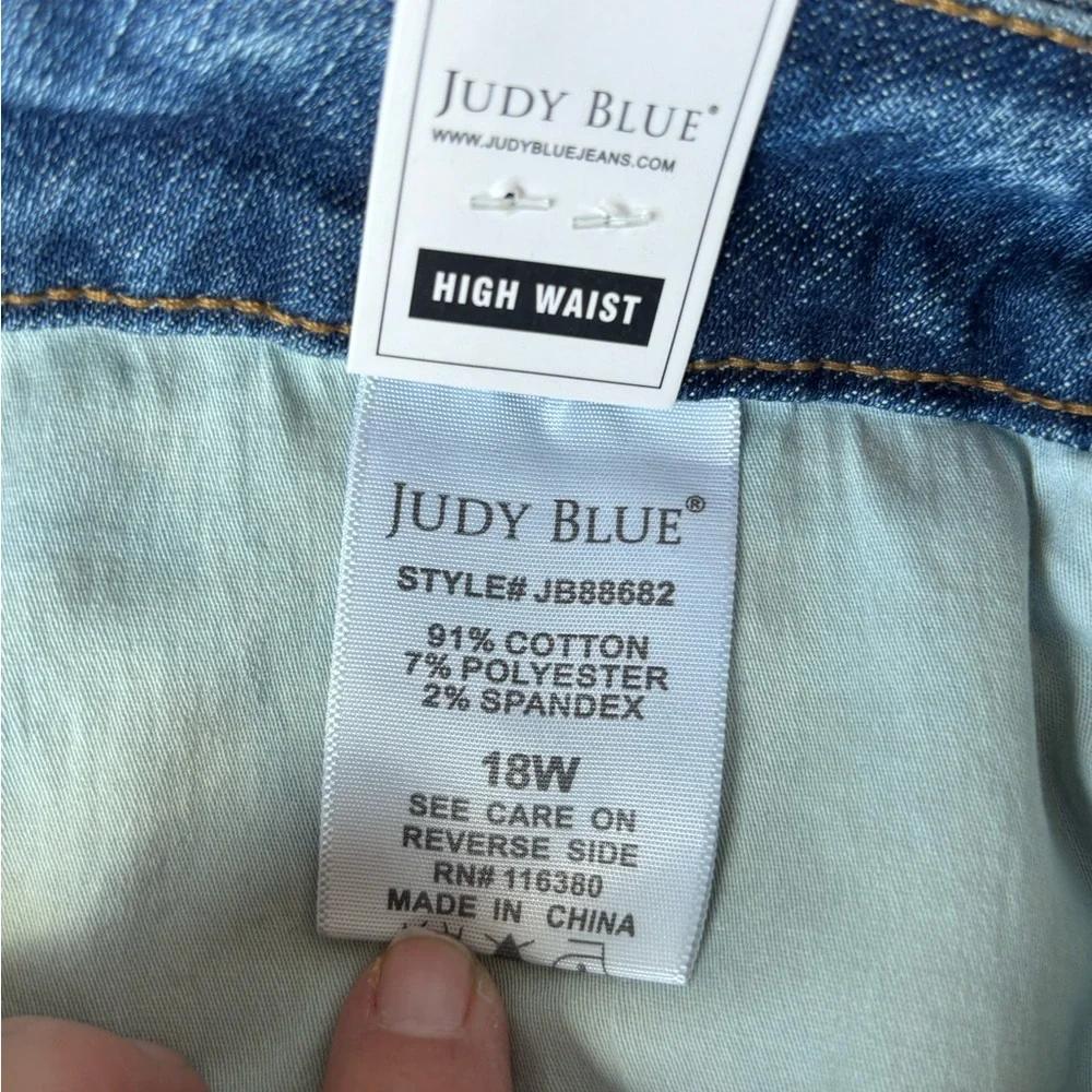 Judy Blue Mid Wash Straight Leg Women's Jeans - Picture 3 of 4